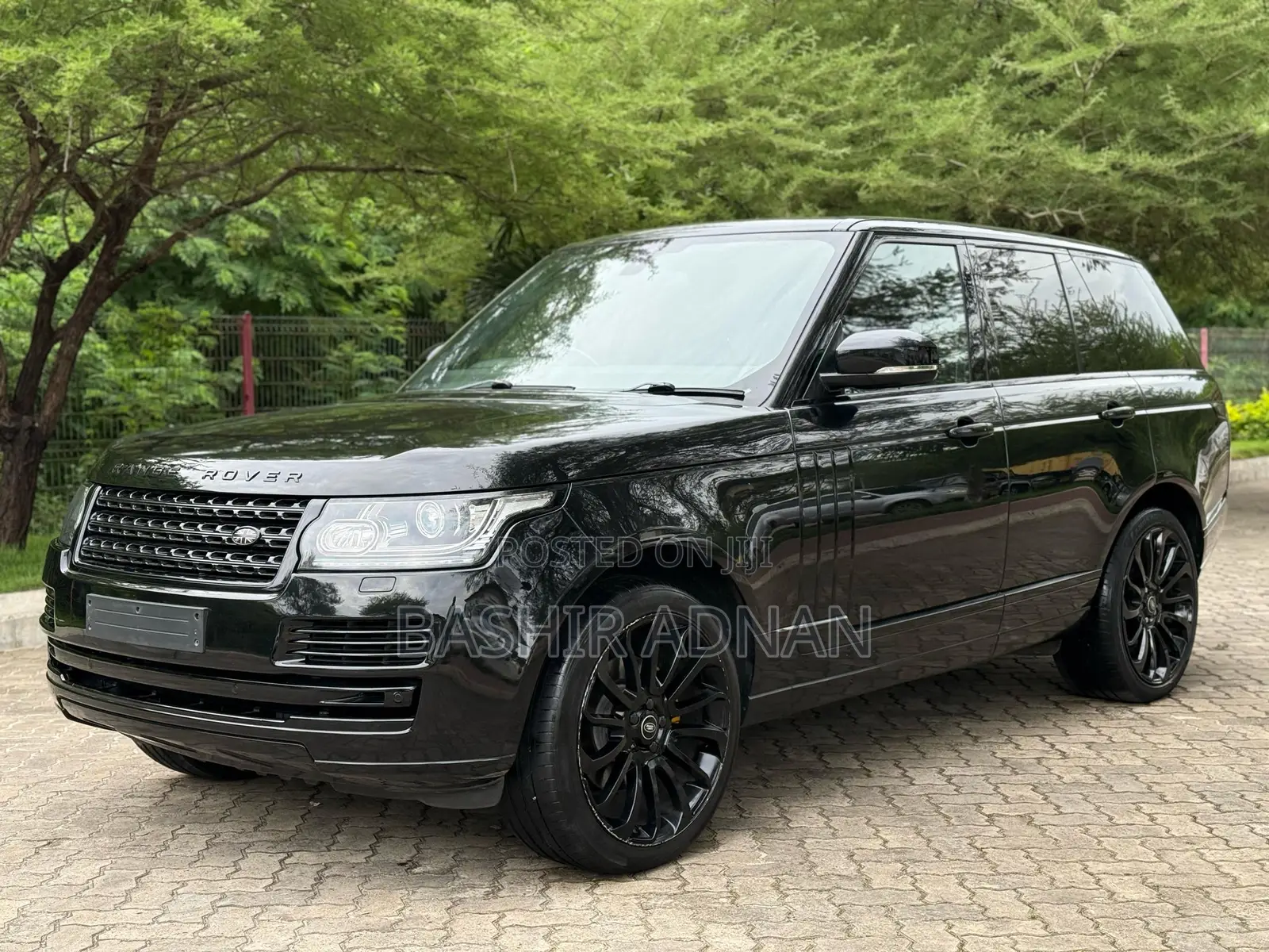 Land Rover Range Rover Vogue 2016 Black