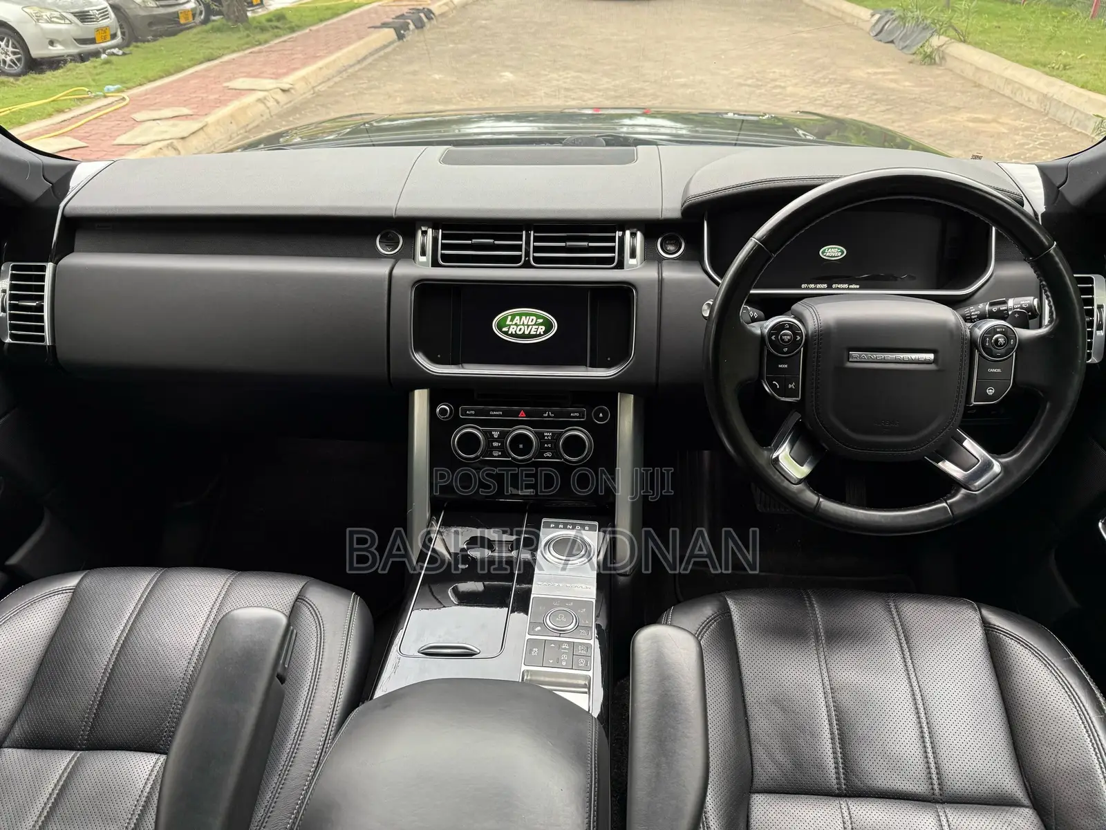Land Rover Range Rover Vogue 2016 Black