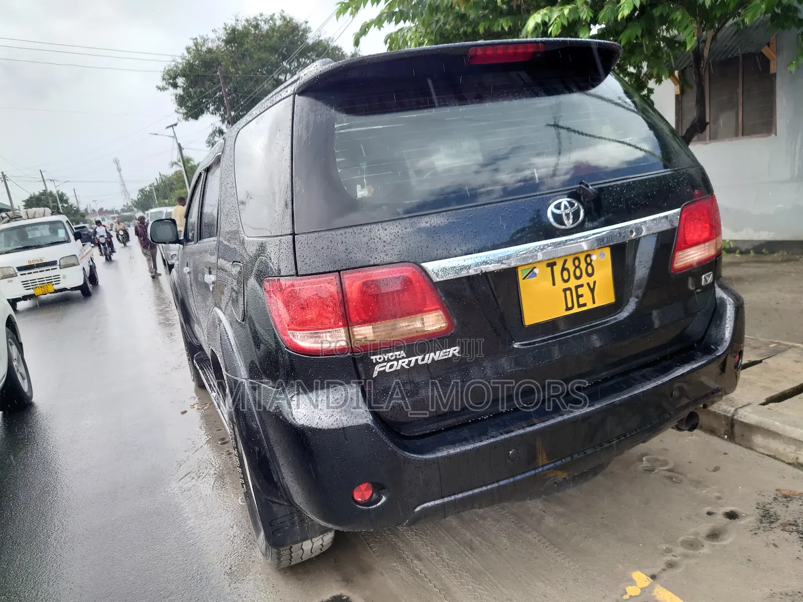 Toyota Fortuner 2.7 AWD 2009 Black