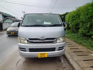 Toyota HiAce 2008 Silver