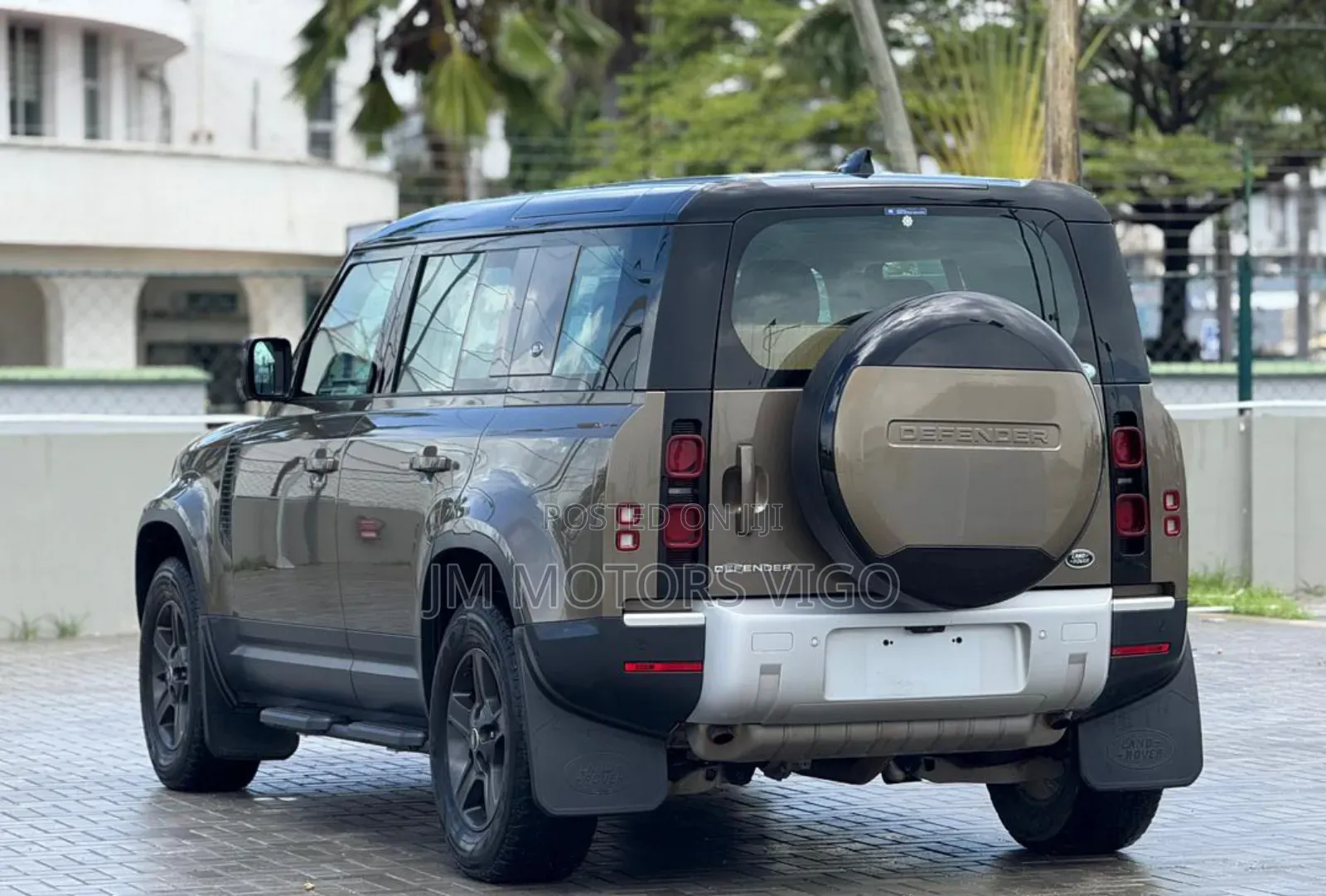 Land Rover Defender 2021 Brown