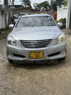 Toyota Crown 2009 Silver