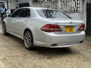 Toyota Crown 2009 Silver