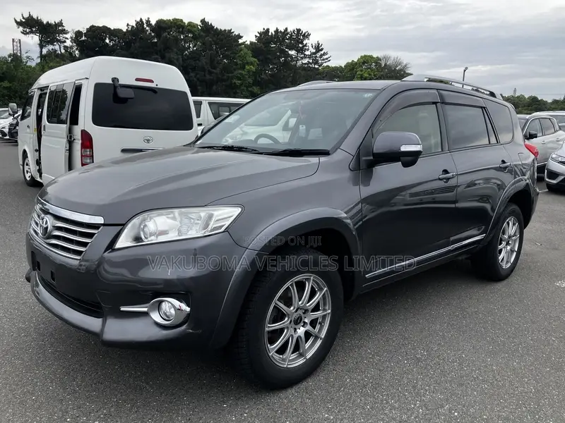 Toyota Vanguard 2013 Gray