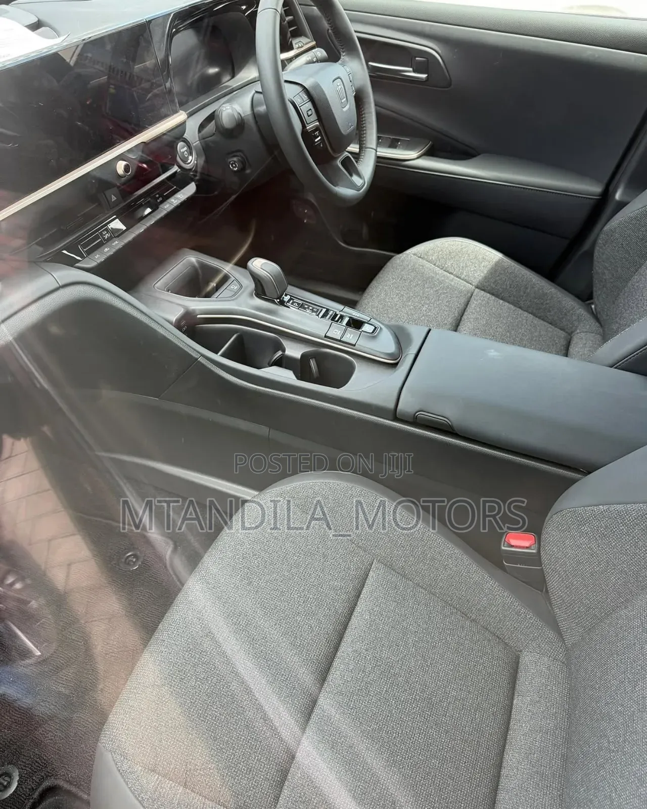 Toyota Crown Platinum AWD 2024 Beige