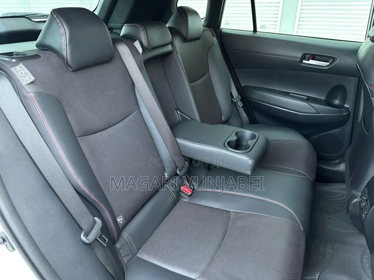 Toyota Corolla Cross Hybrid 2024 White