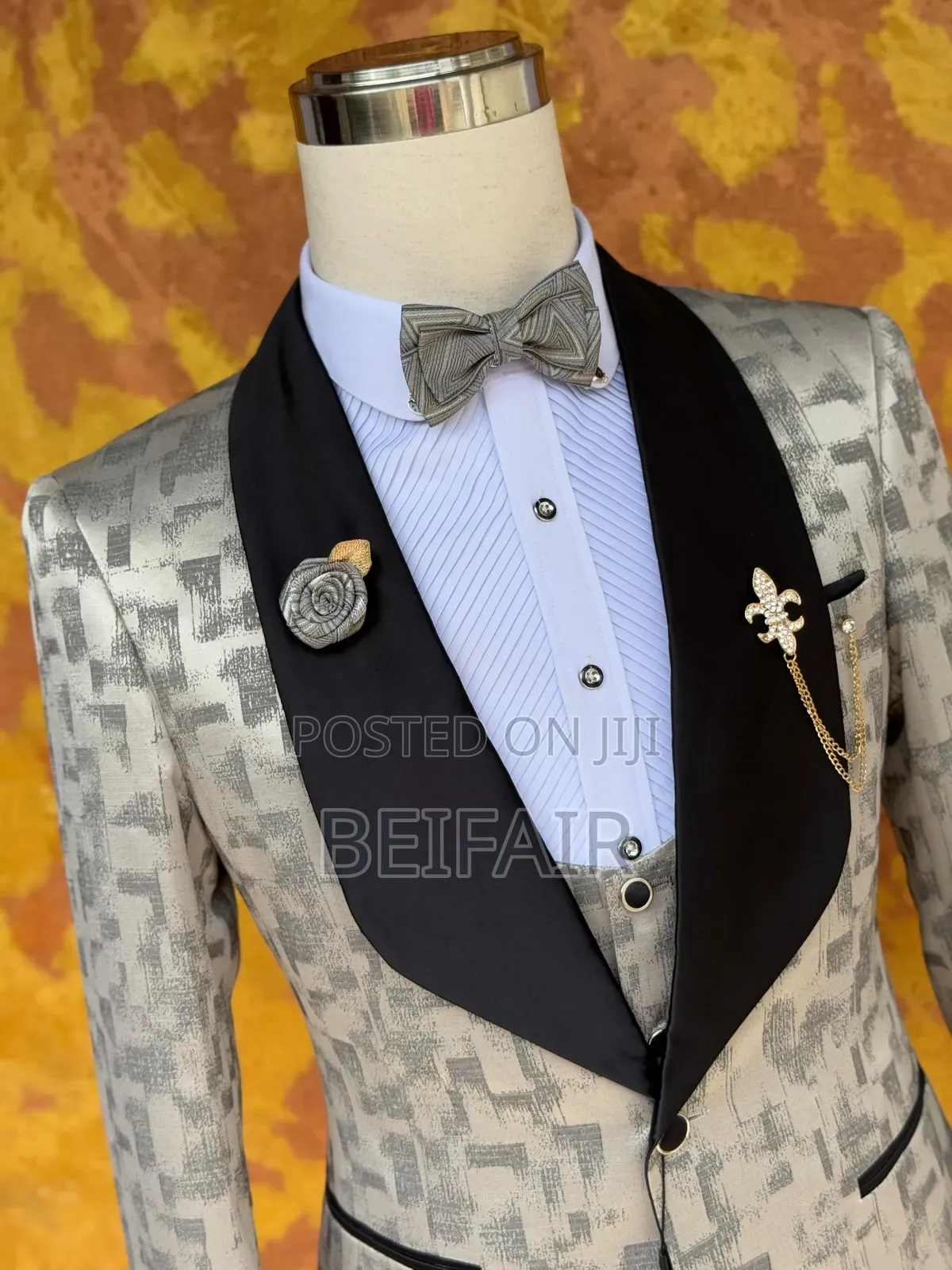 Glamorous Suit Style