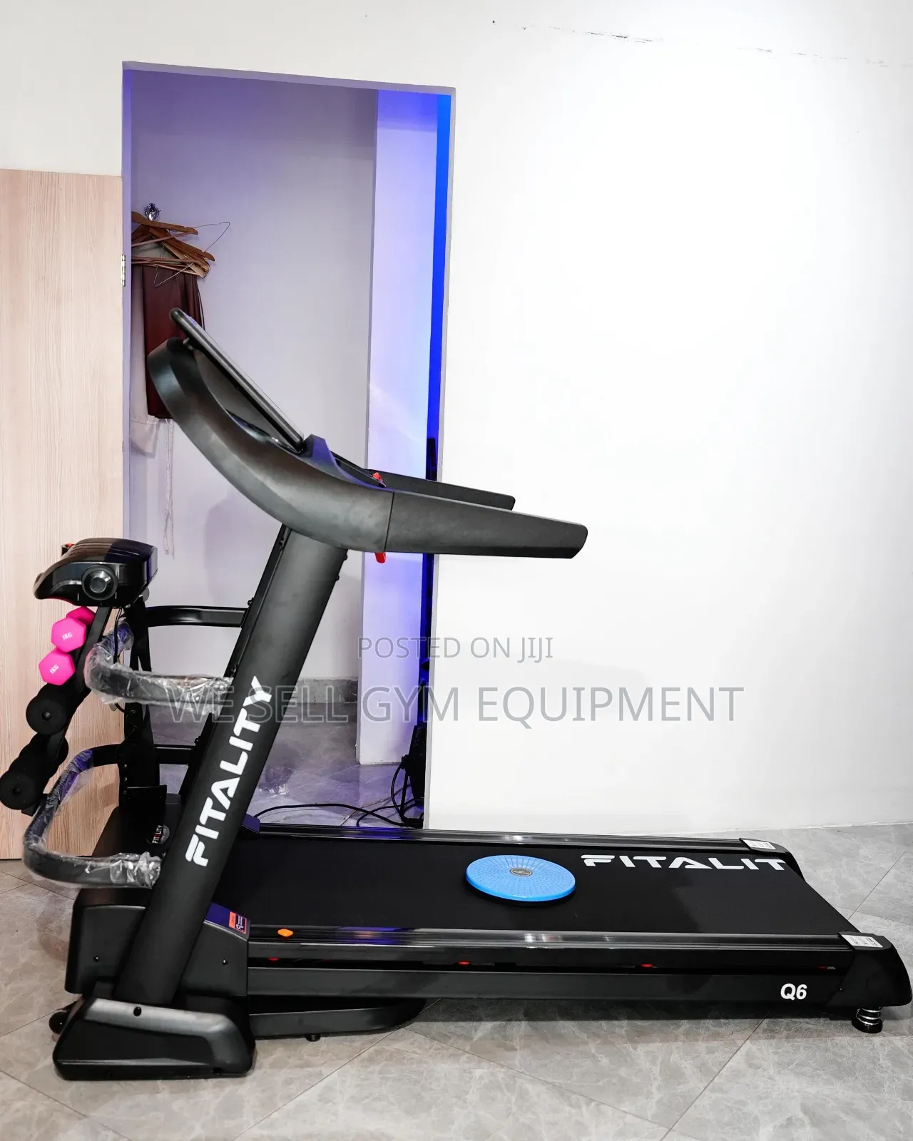 Treadmill With Massage 170kg Q6