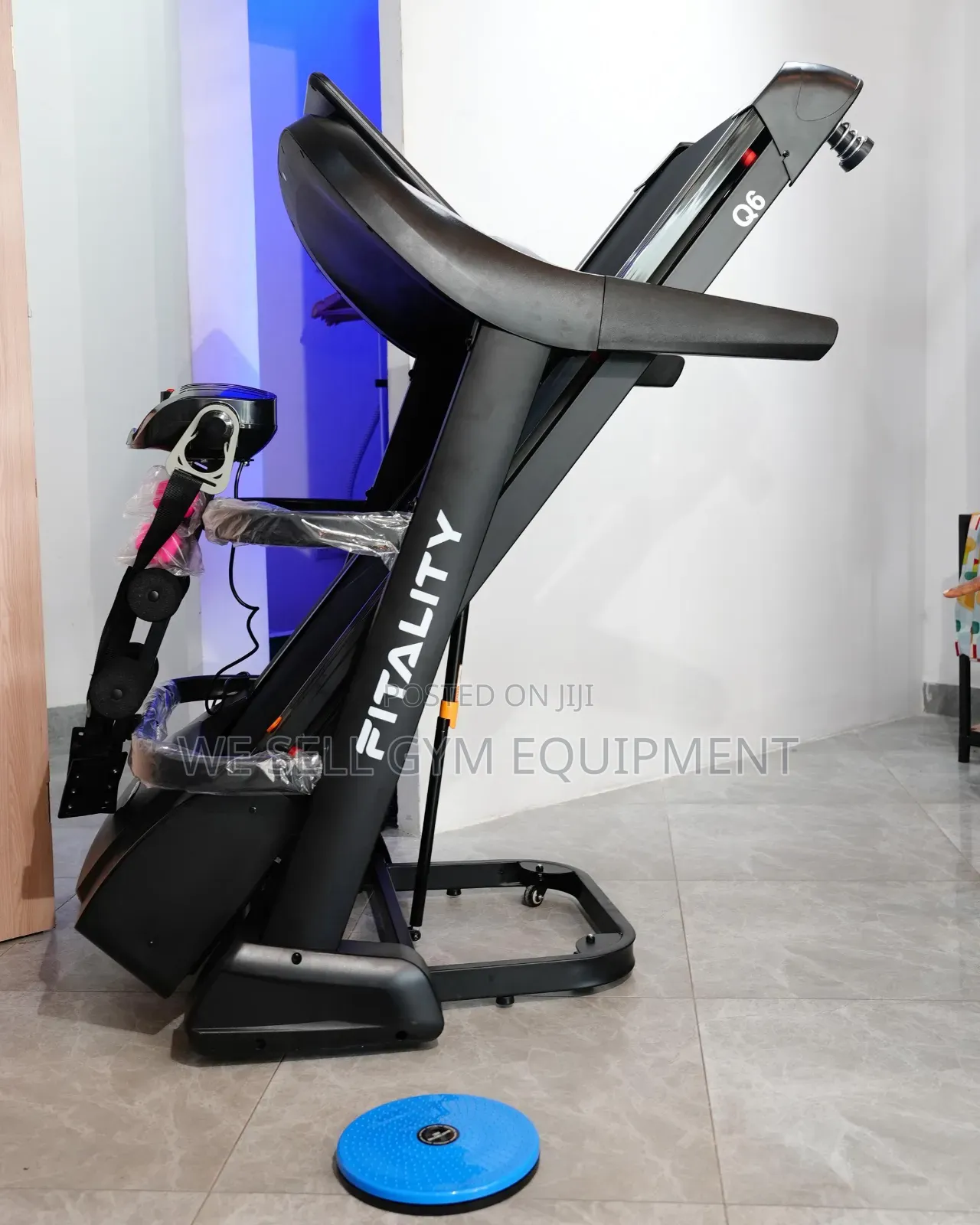 Treadmill With Massage 170kg Q6