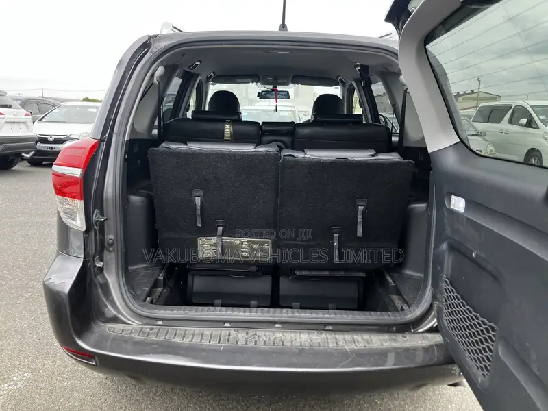 Toyota Vanguard 2013 Gray
