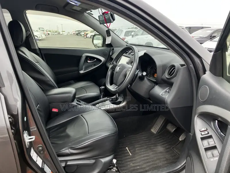 Toyota Vanguard 2013 Gray