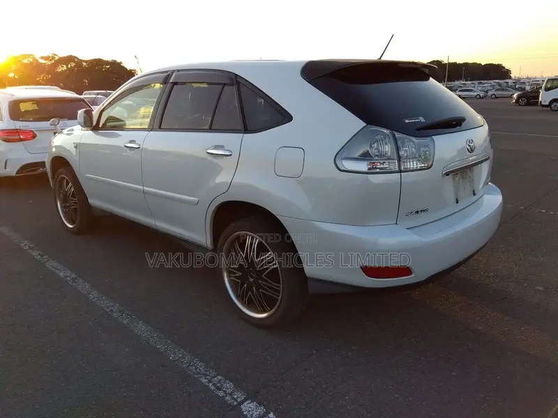 Toyota Harrier 2010 Pearl