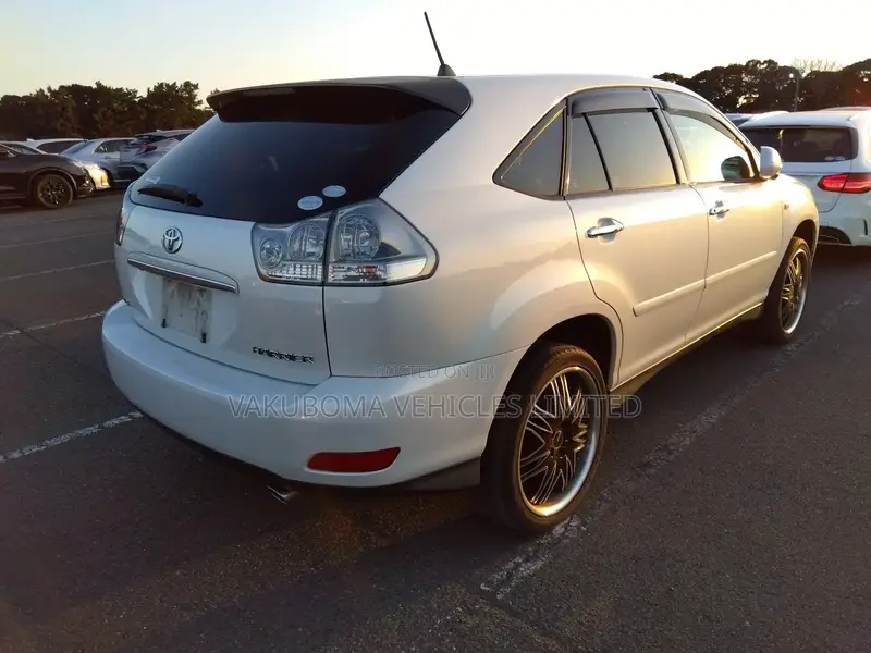 Toyota Harrier 2010 Pearl