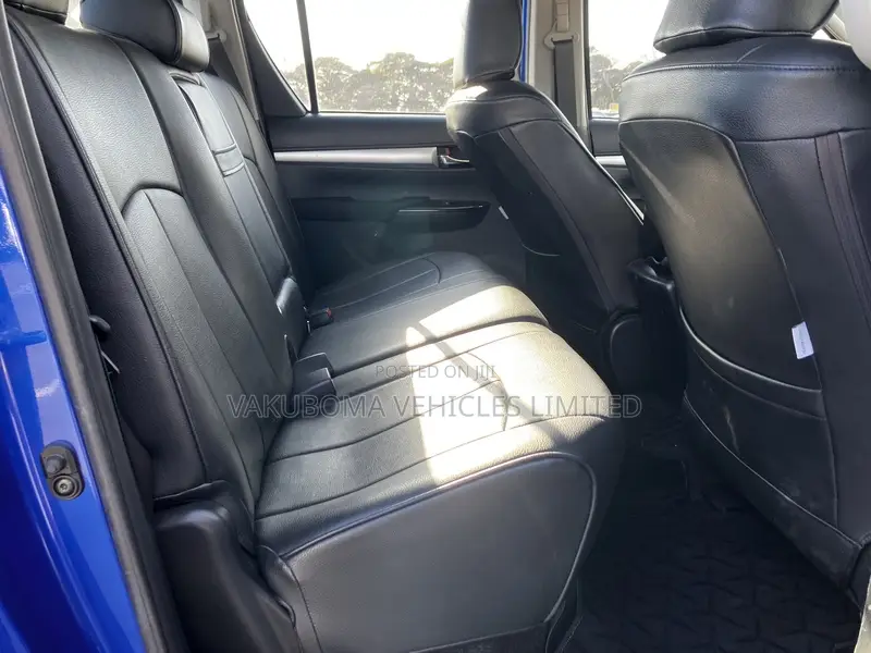 Toyota Hilux 2018 Blue