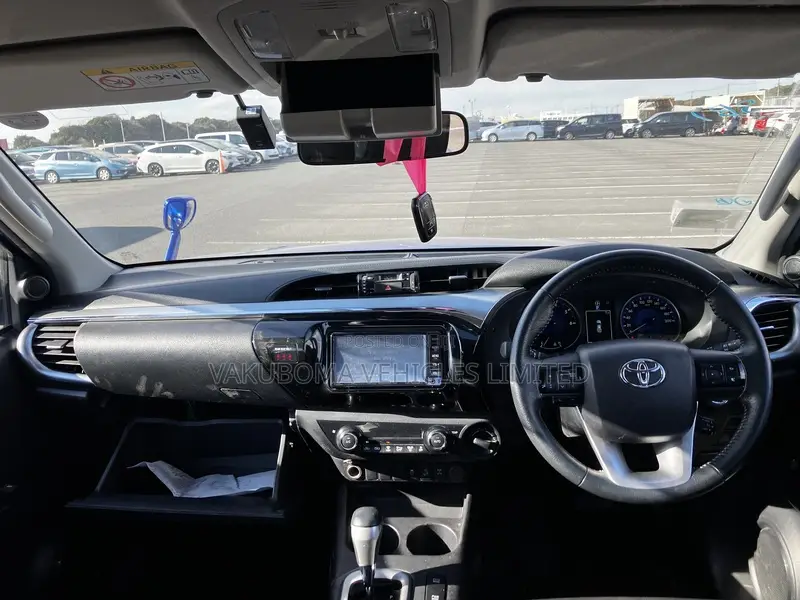 Toyota Hilux 2018 Blue