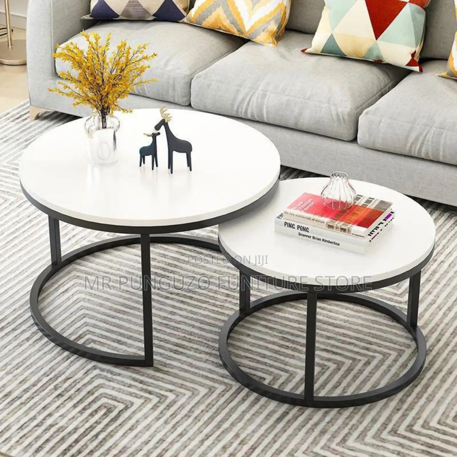 Coffee Table Na Kiti Chake