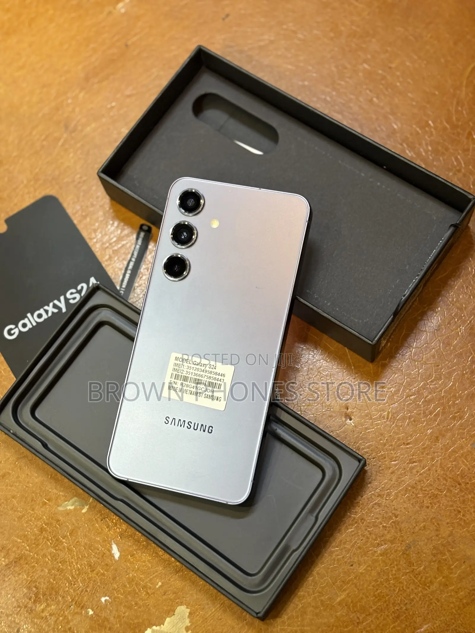 New Samsung Galaxy S24 128 GB Silver
