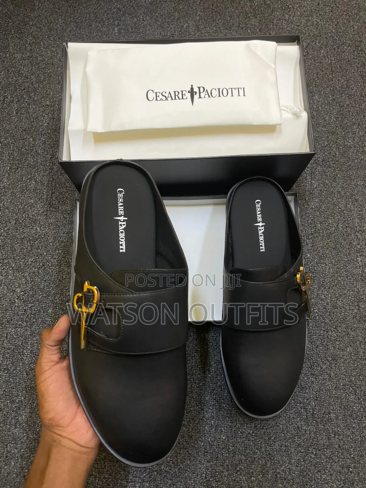 Sandals Competent in Market