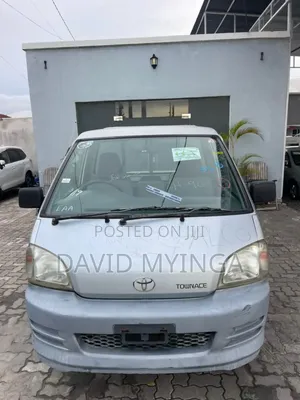 Photo - New Toyota HiAce 2000 Grey