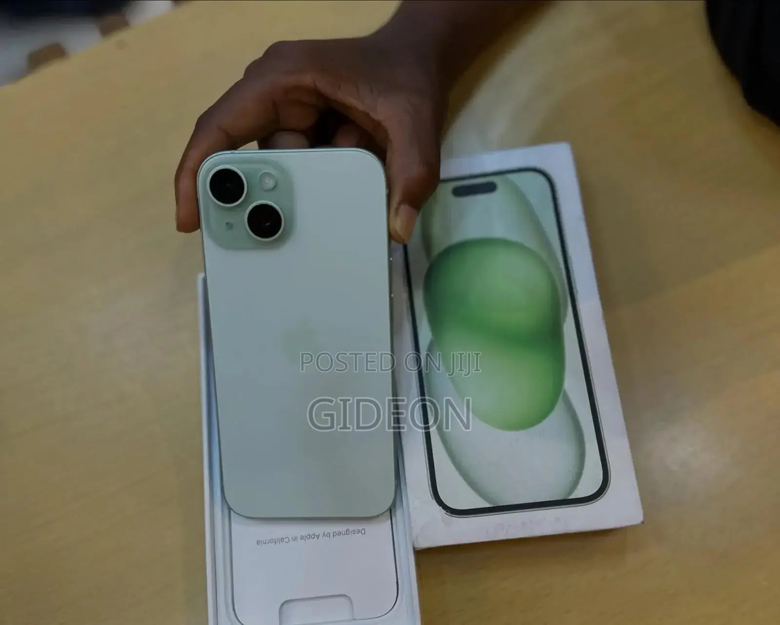 New Apple iPhone 15 256 GB Green