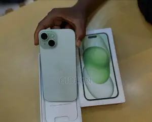 New Apple iPhone 15 256 GB Green