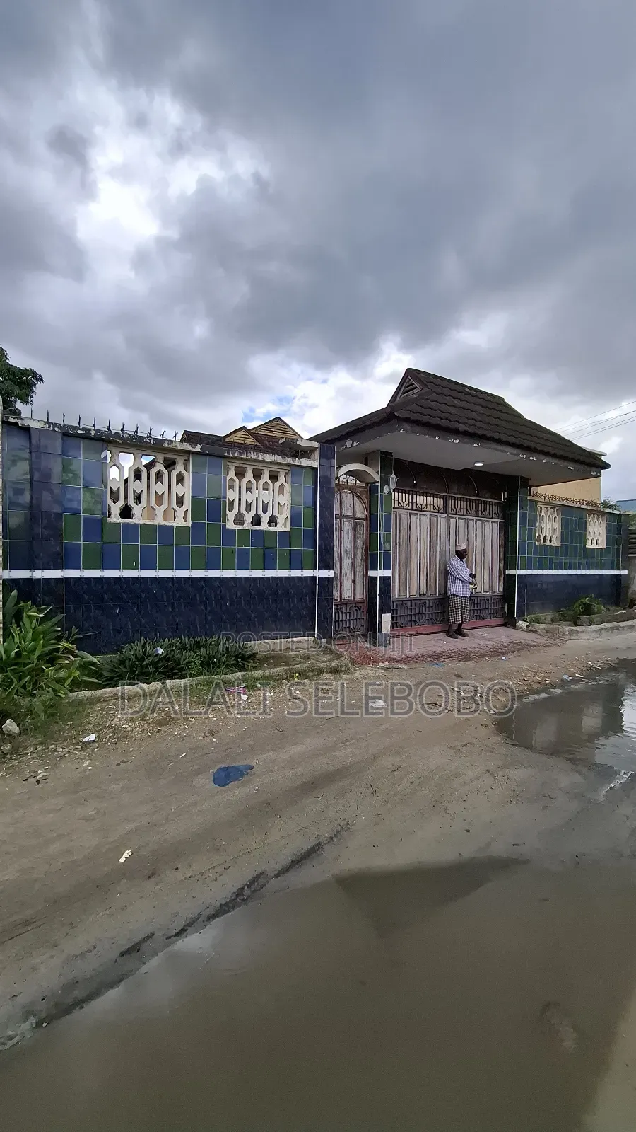 Furnished 5bdrm Bungalow in Sinza Low School for sale