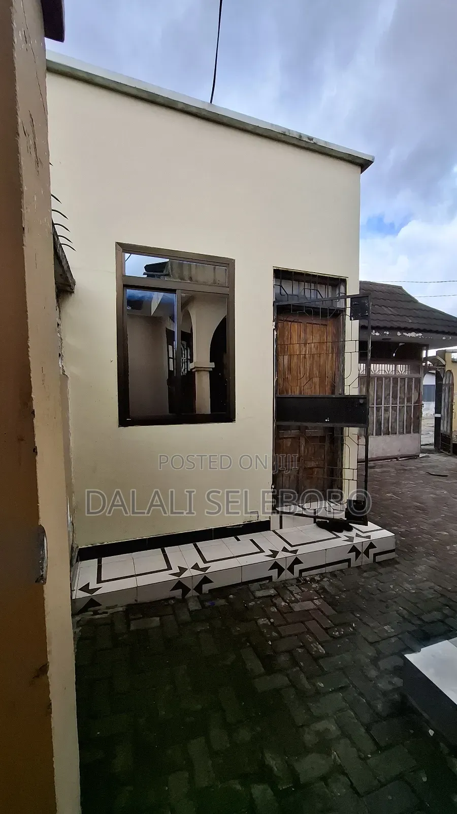 Furnished 5bdrm Bungalow in Sinza Low School for sale