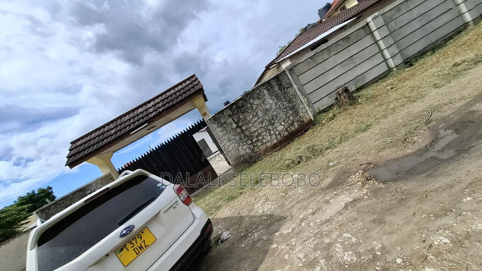 6bdrm Bungalow in Kijitonyama for sale