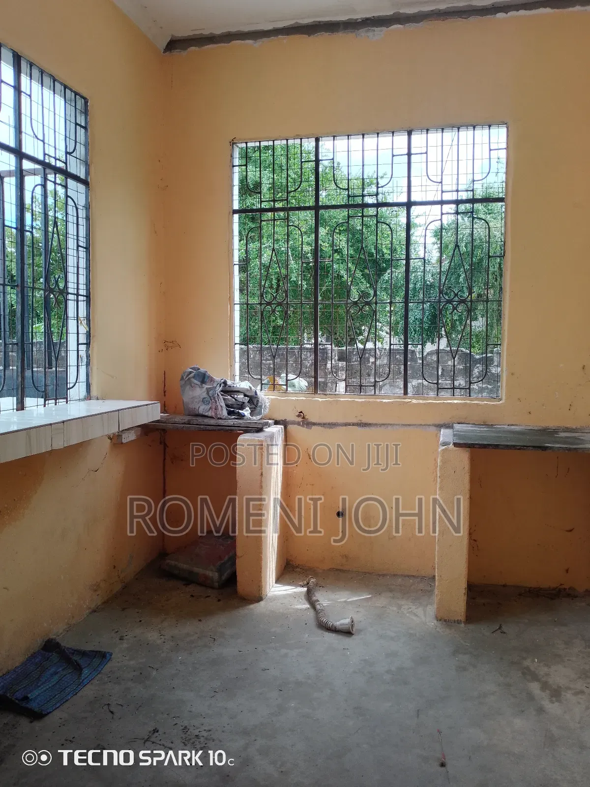 Gesti, Bar Na Ukumbi Inapangishwa Milion Moja Kapungu.