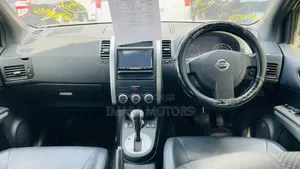 Nissan X-Trail 2012 Black