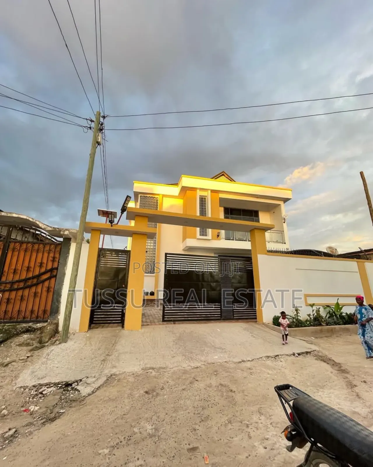 4bdrm House in Makumbusho Dsm, Kinondoni for sale