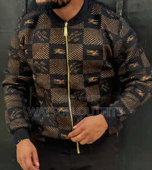 Masweta Makali Ya Mifuko Na Zip Completely Top