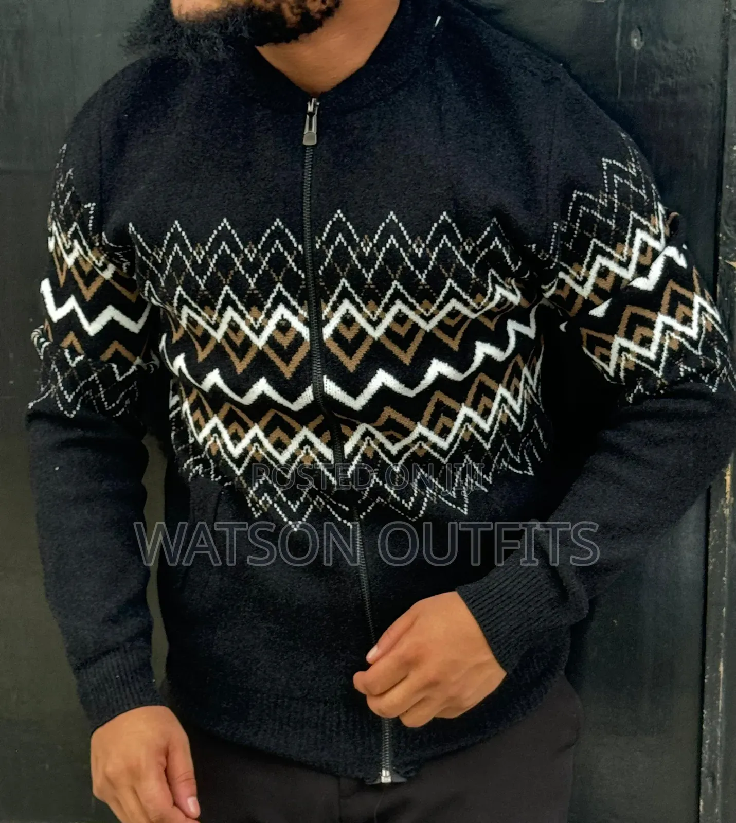 Masweta Makali Ya Mifuko Na Zip Completely Top