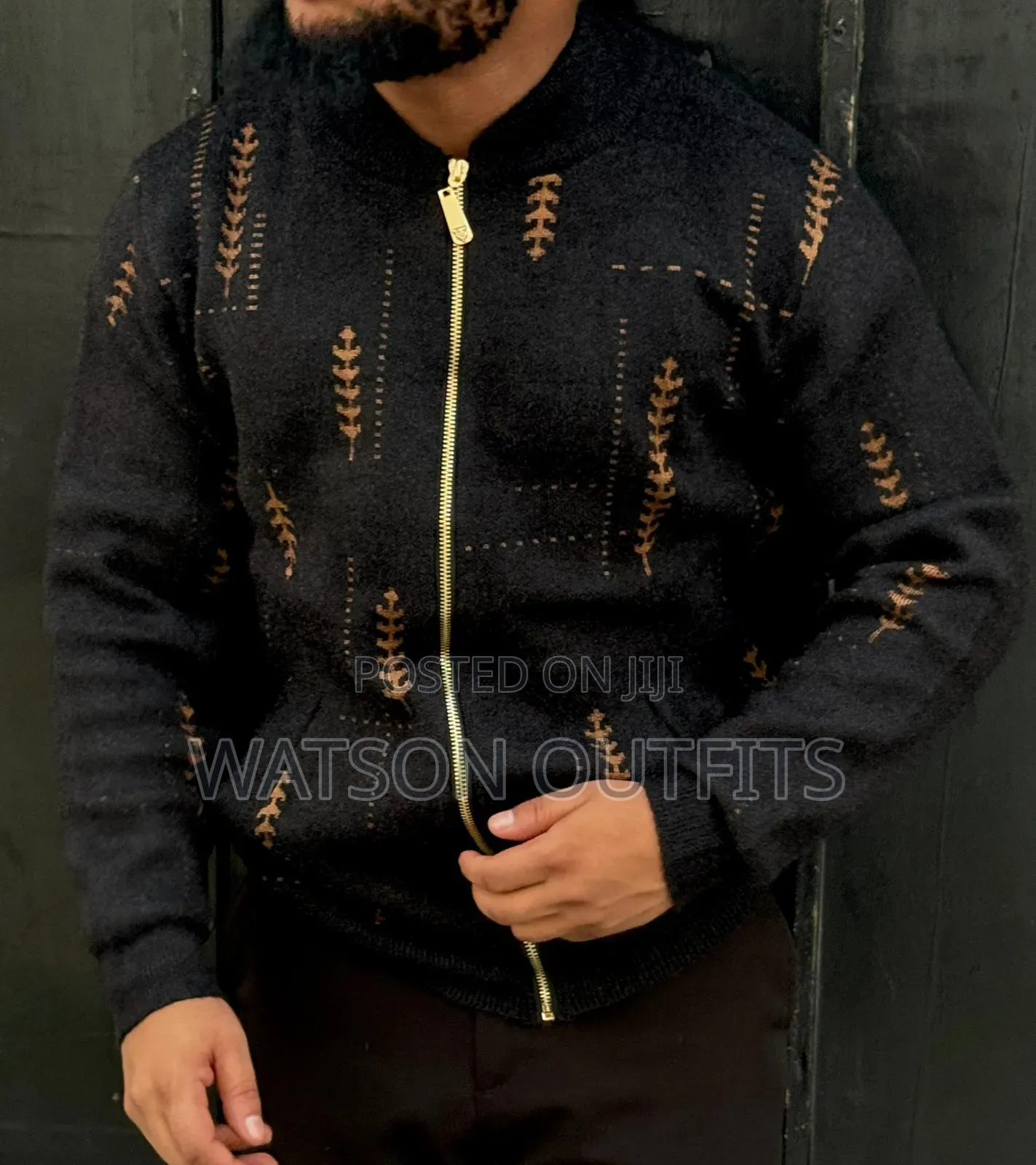 Masweta Makali Ya Mifuko Na Zip Completely Top