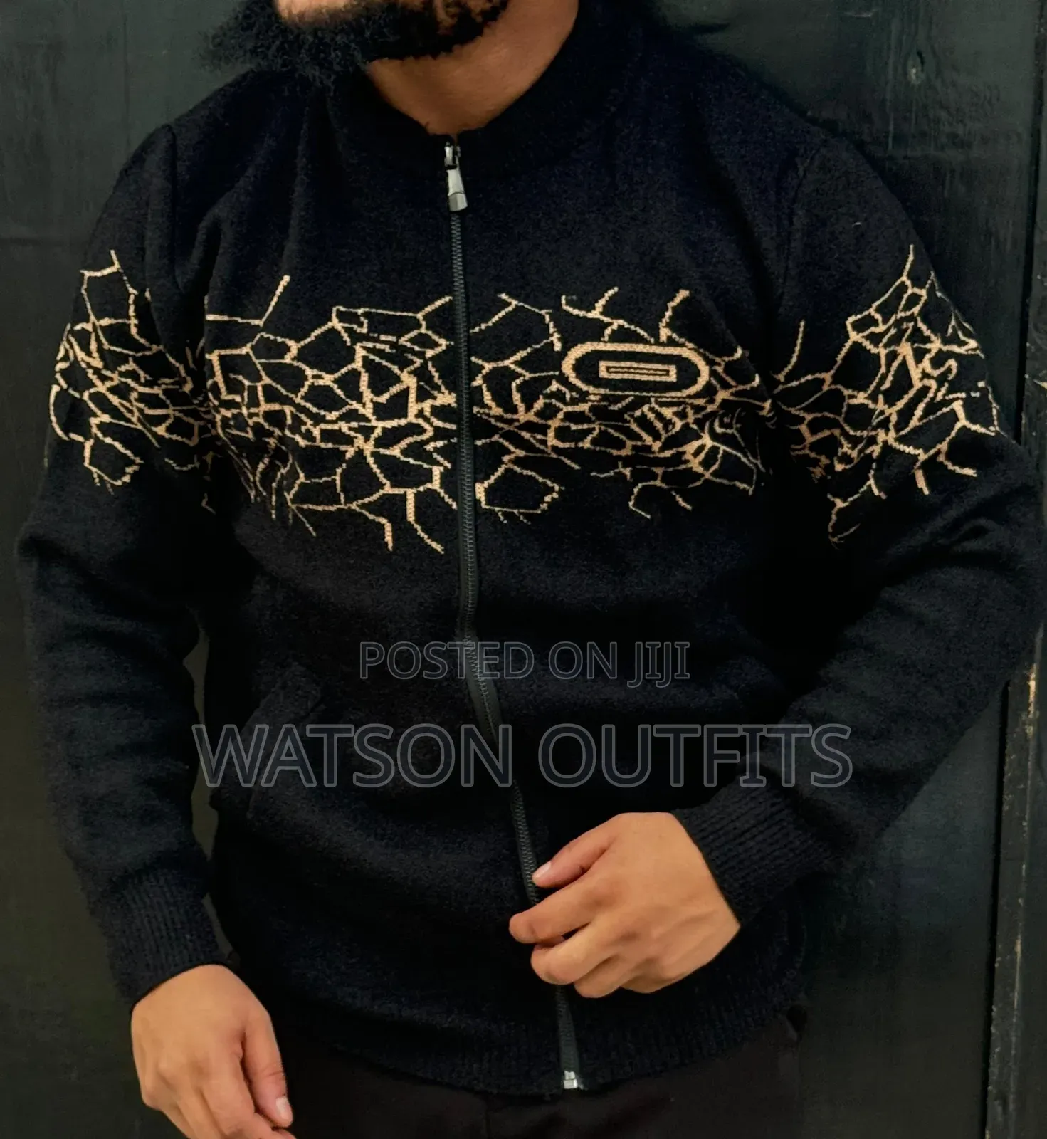 Masweta Makali Ya Mifuko Na Zip Completely Top