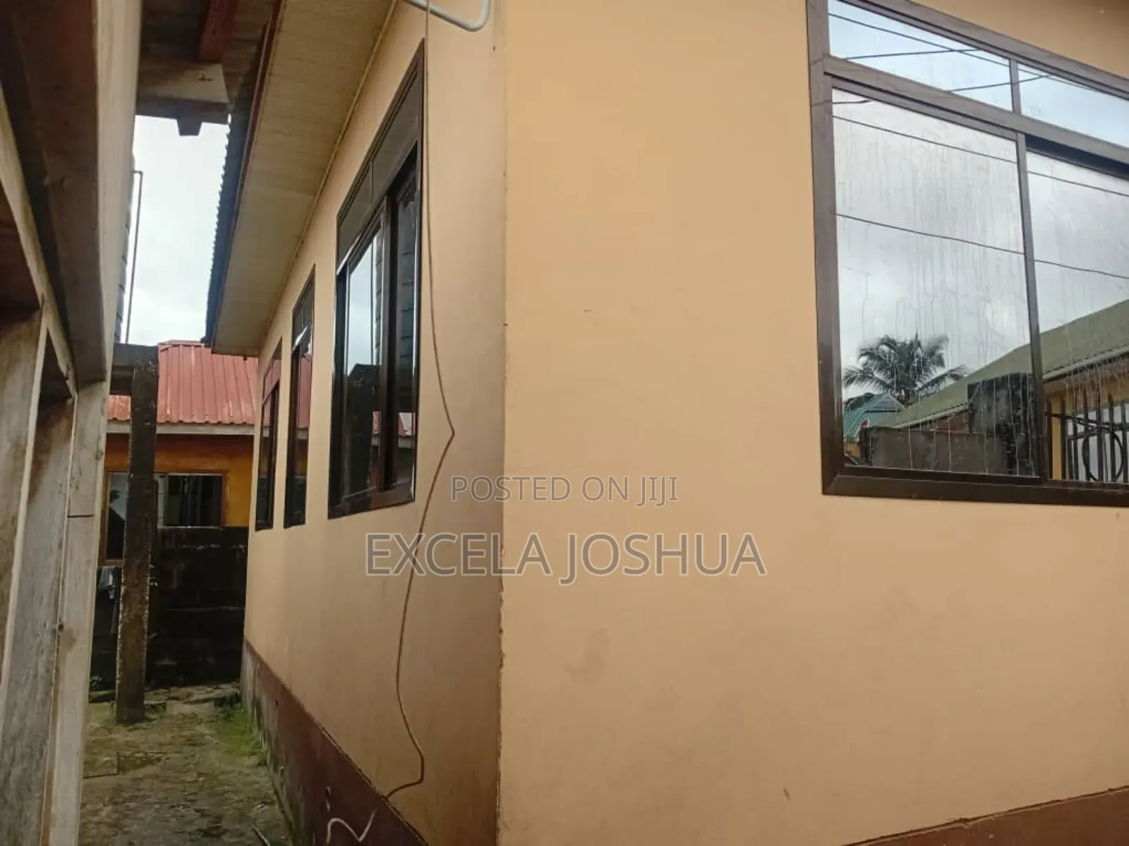 6bdrm Apartment in Excela Joshua, Mbezi for sale