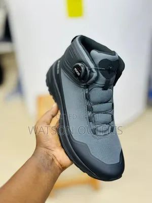 Viatu Vya Kisasa Mno Na Dominantly Pure Leather