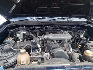 Toyota Hilux SR HI-Rider 2017 Blue