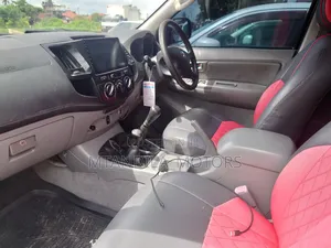 Toyota Hilux SR HI-Rider 2017 Blue