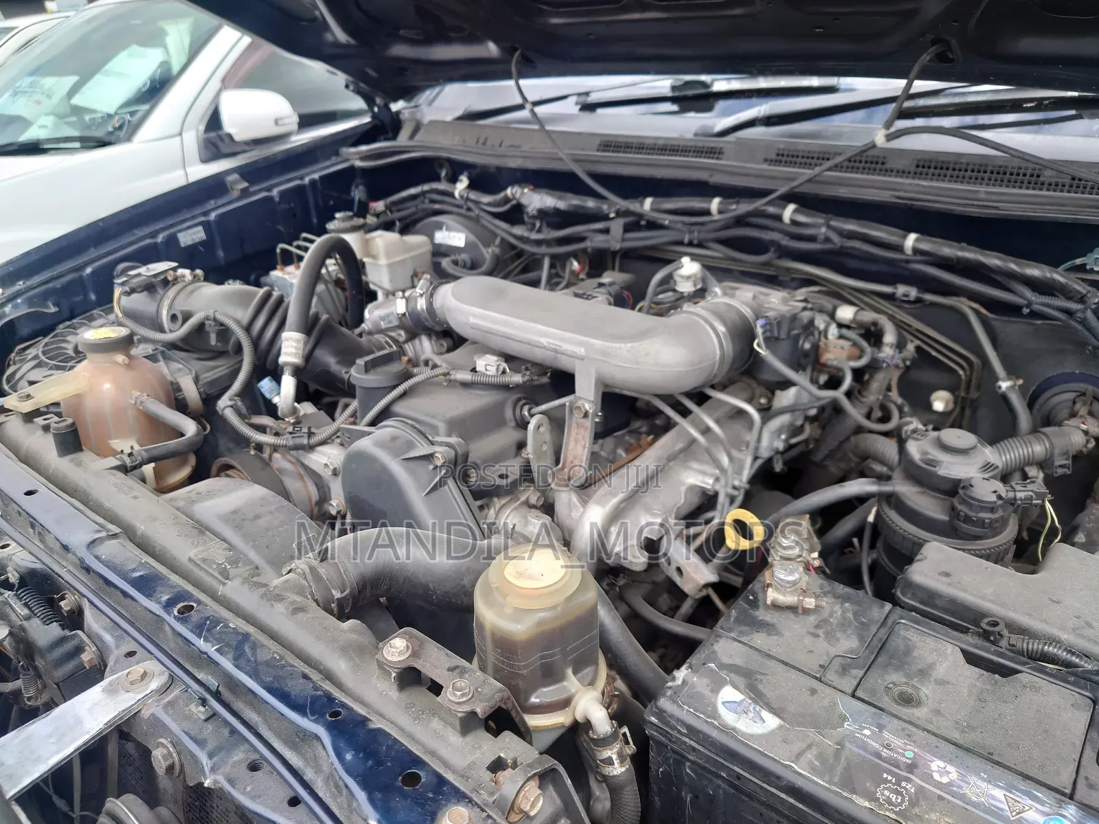 Toyota Hilux SR HI-Rider 2017 Blue