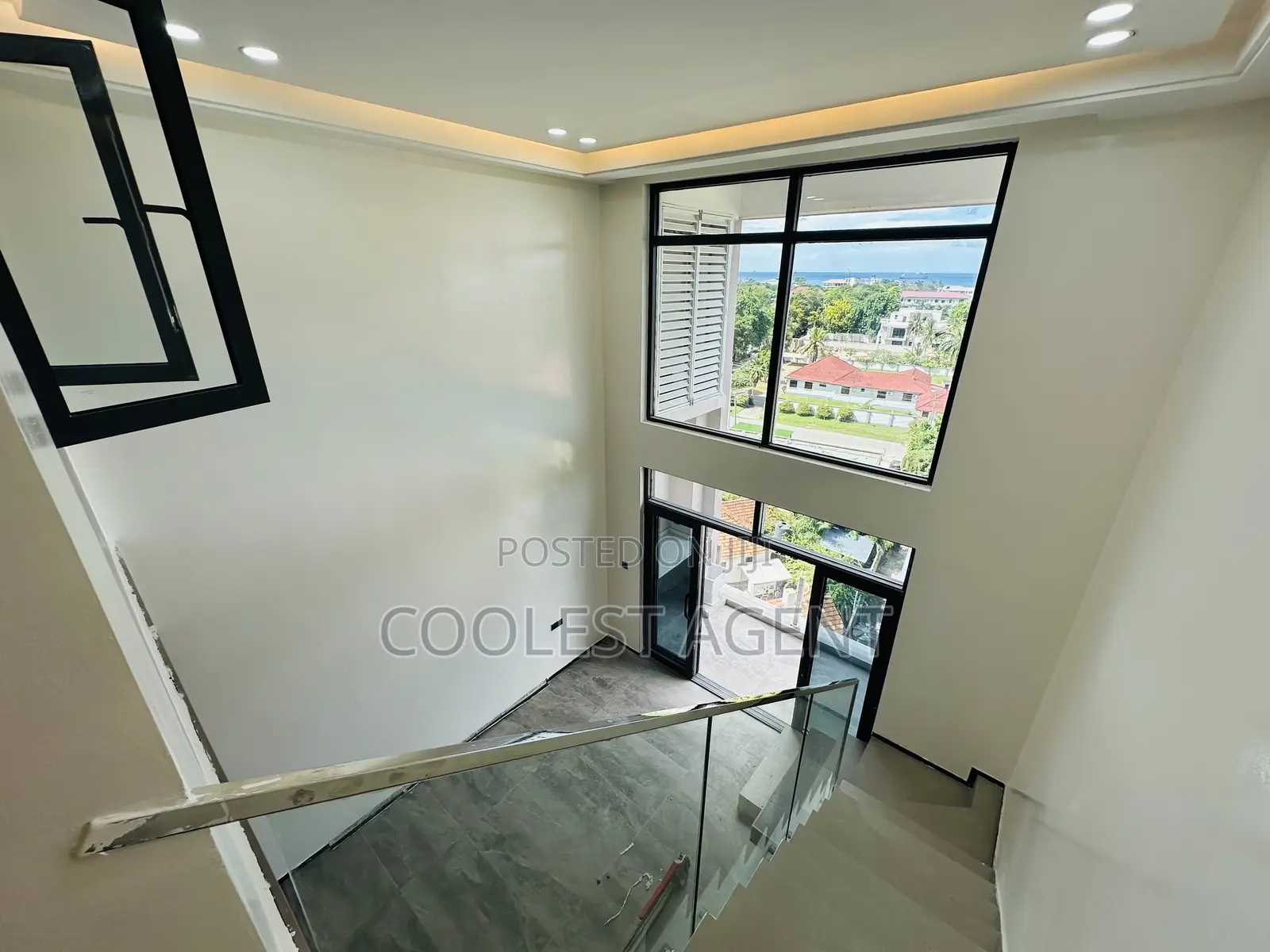 Furnished 3bdrm Duplex in Coolest Estate, Oyster Bay for rent