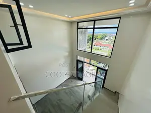 Furnished 3bdrm Duplex in Coolest Estate, Oyster Bay for rent