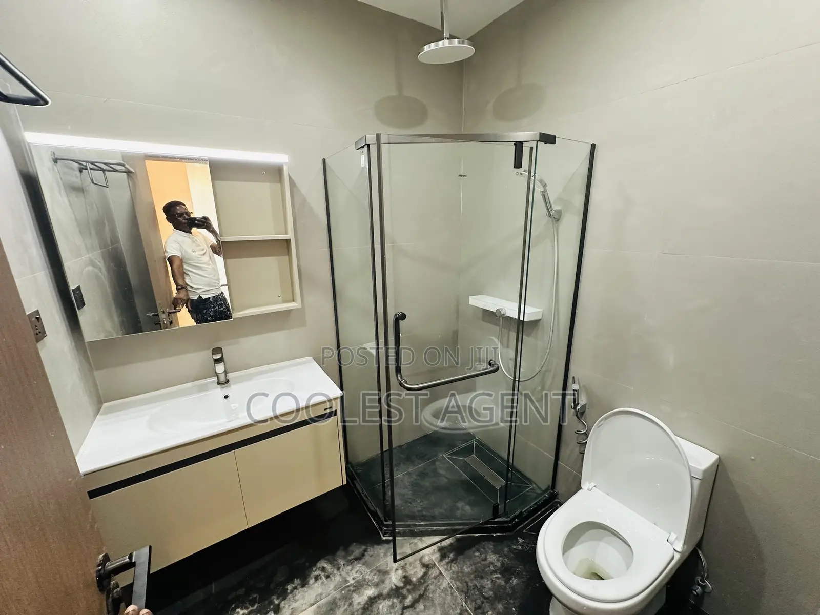 Furnished 3bdrm Duplex in Coolest Estate, Oyster Bay for rent