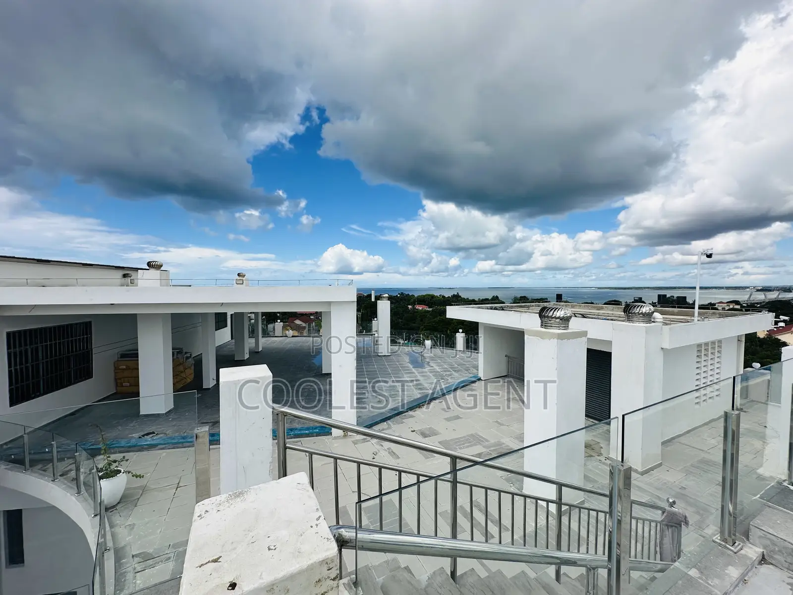 Furnished 3bdrm Duplex in Coolest Estate, Oyster Bay for rent