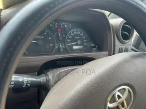 Toyota Land Cruiser 2015 White