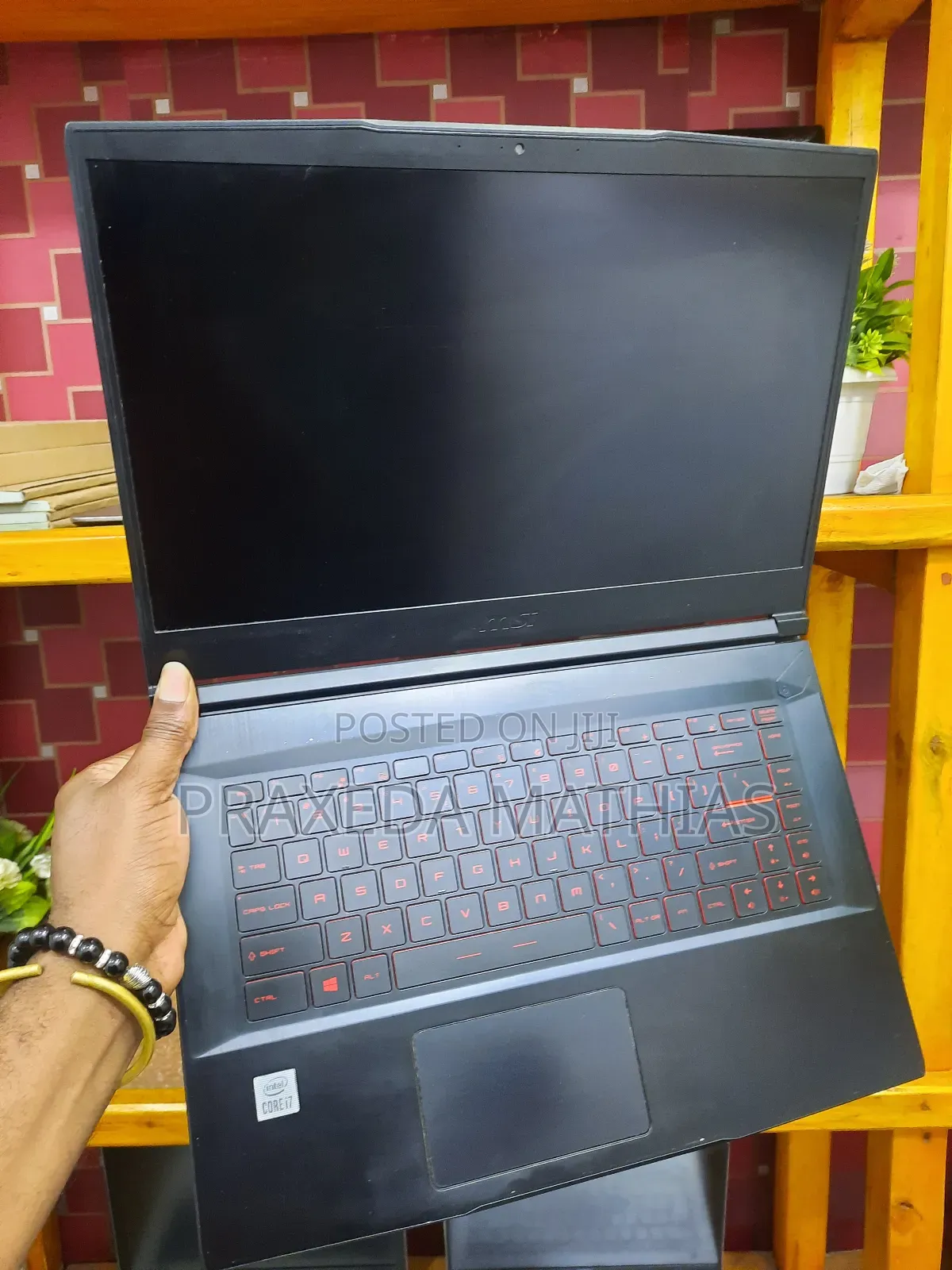 Laptop MSI GF65 Thin 10UE 16GB Intel Core I7 SSD 512GB