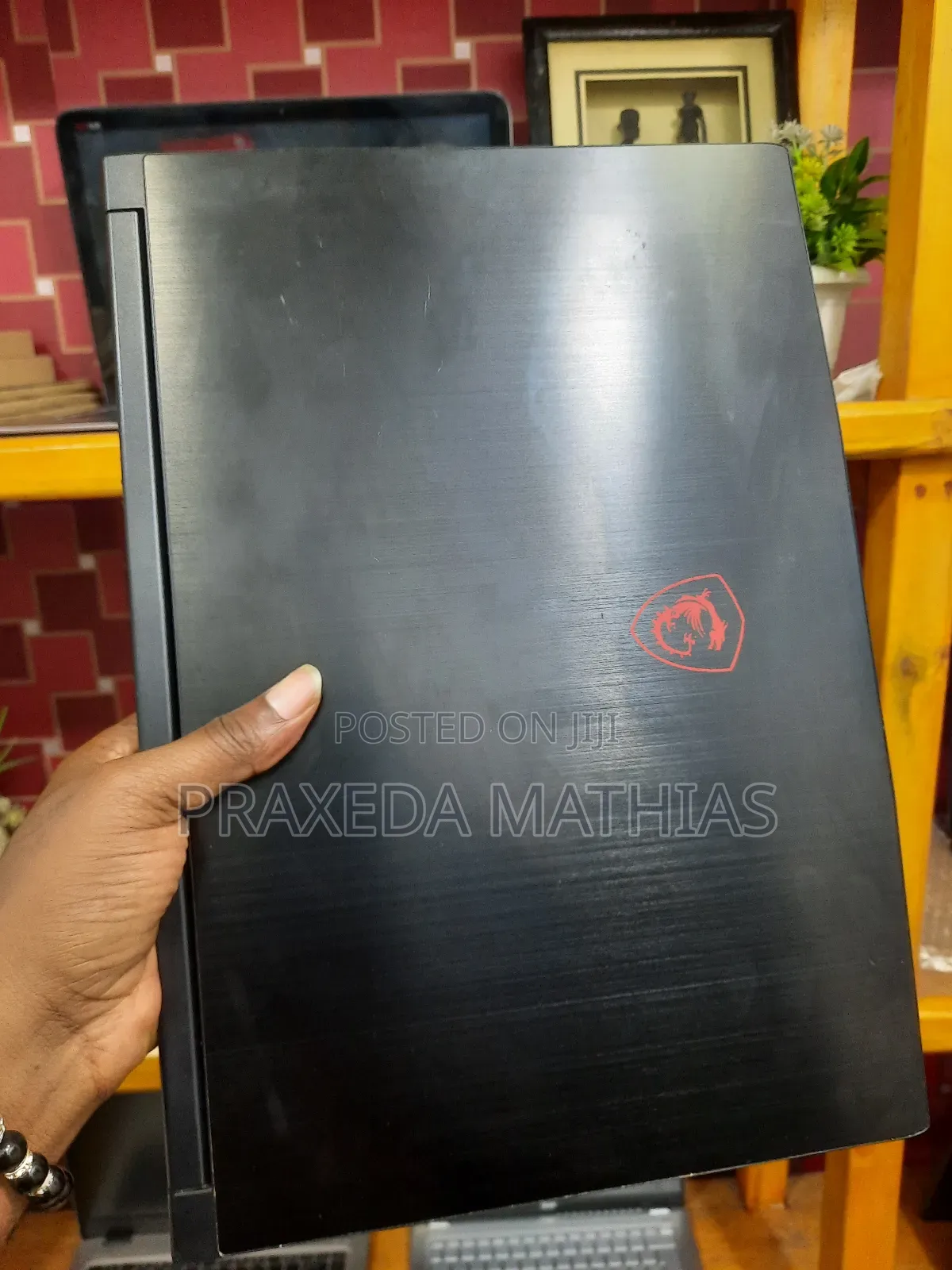 Laptop MSI GF65 Thin 10UE 16GB Intel Core I7 SSD 512GB