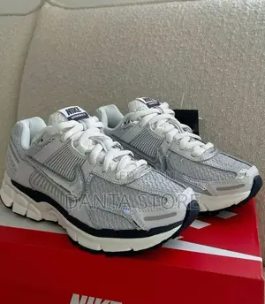 Nike Zoom Vomero 5