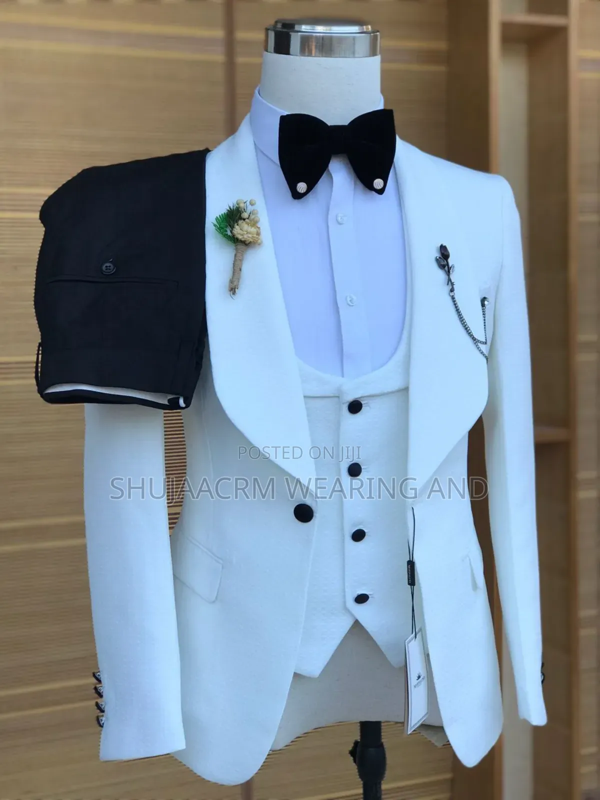Bei Chee/Promo Suits/New