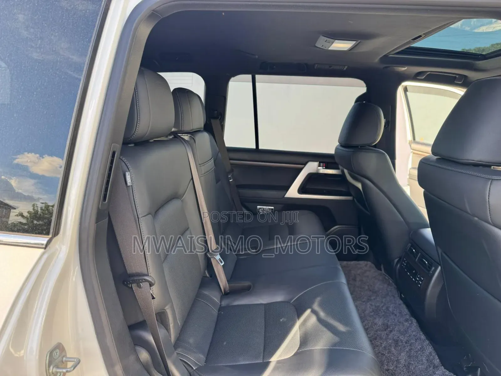 Toyota Land Cruiser 2018 Off white